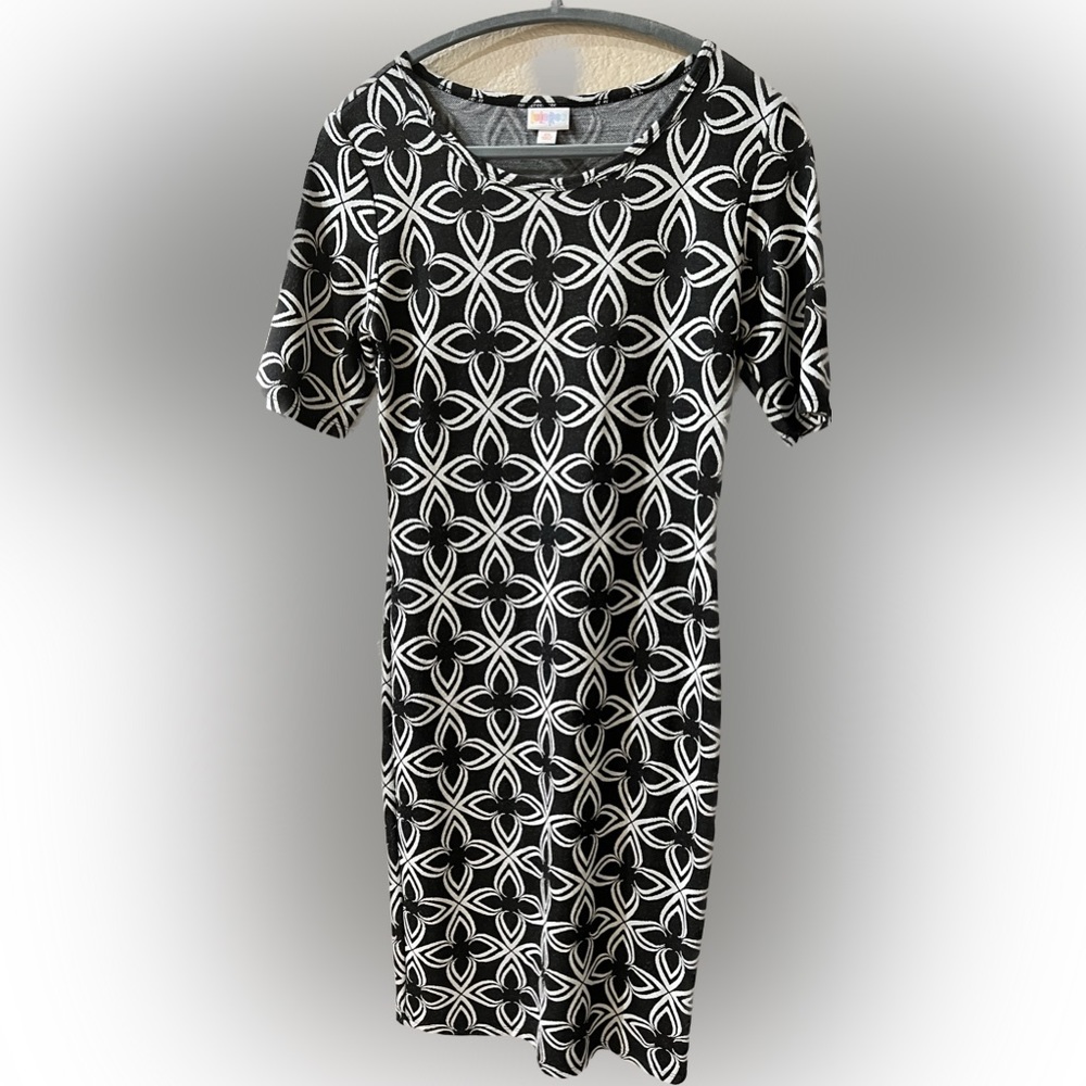 #1 LuLaRoe Pencil Style Dress Black & White